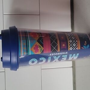 Starbucks 2022 Elma Mexico 20th Anniversary Acrylic Travel Cup w/keychain